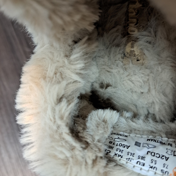 Timberland Women's Skyla Bay Warm Fuzzy Lined Slip-on Sneakers Size 7.5 - Picture 4 of 6